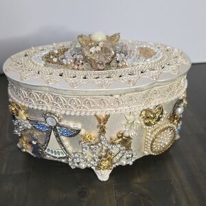 Things Remembered Cream and Gold Embellished Jewelry Music Box